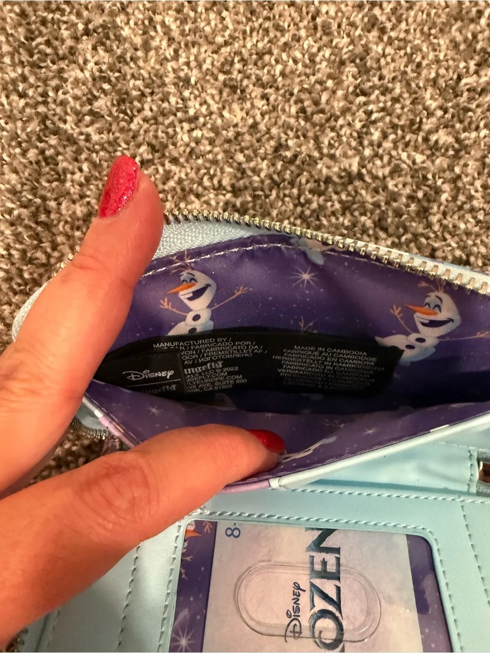 Loungefly DISNEY FROZEN PRINCESS CASTLE ZIP AROUND wallet